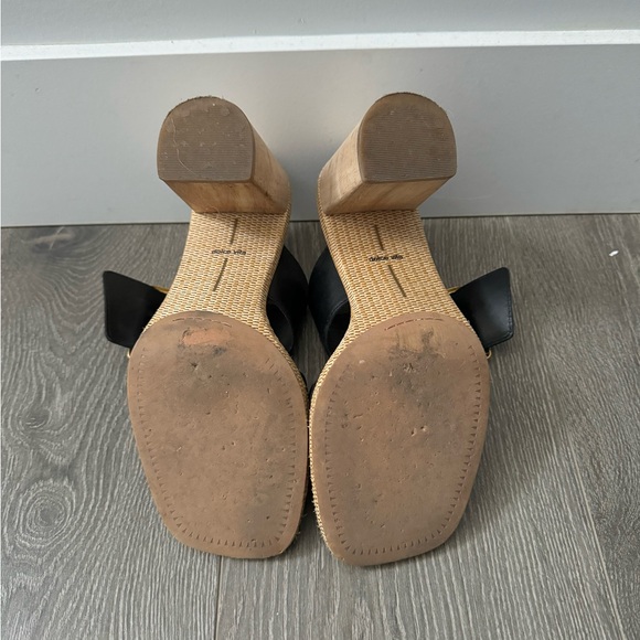 Dolce Vita Onnie Sandals - Picture 8 of 9